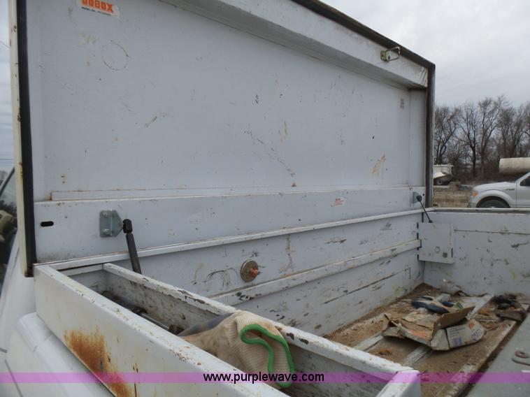 image for item L5428 2007 Chevrolet Silverado 2500HD pickup truck