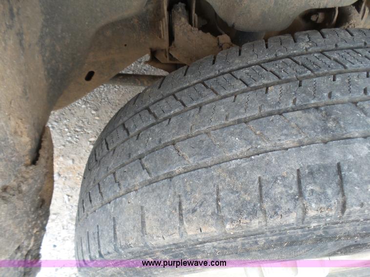 image for item L5428 2007 Chevrolet Silverado 2500HD pickup truck