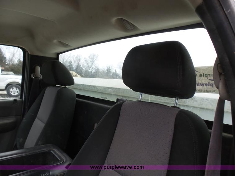 image for item L5428 2007 Chevrolet Silverado 2500HD pickup truck