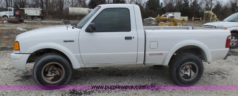 image for item L5429 2003 Ford Ranger pickup truck