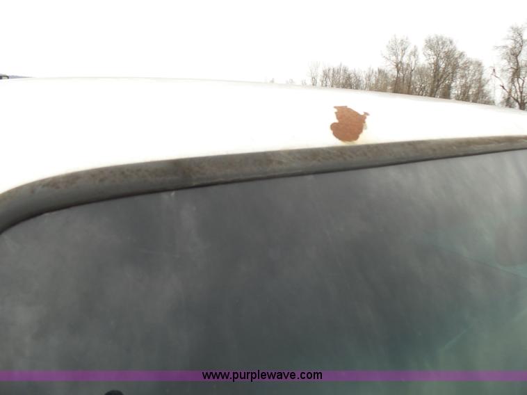 image for item L5429 2003 Ford Ranger pickup truck