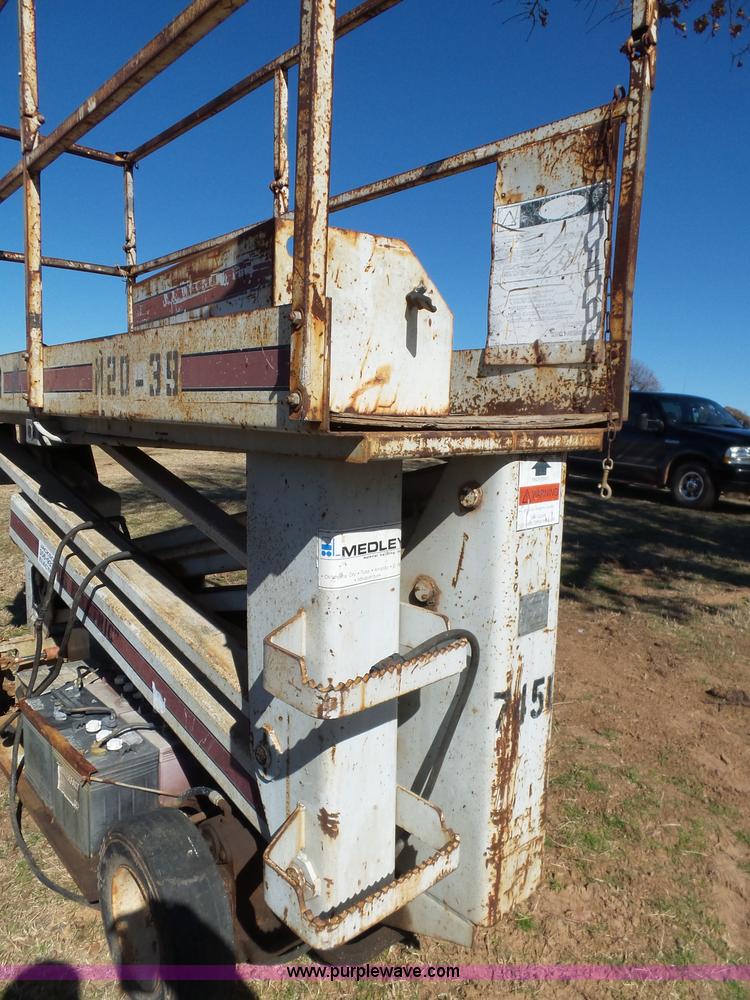 image for item L5750 Simon M20-39 scissor lift