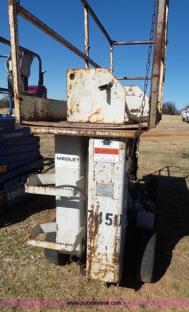 image for item L5750 Simon M20-39 scissor lift