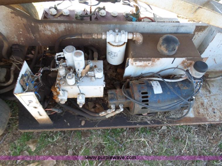 image for item L5750 Simon M20-39 scissor lift