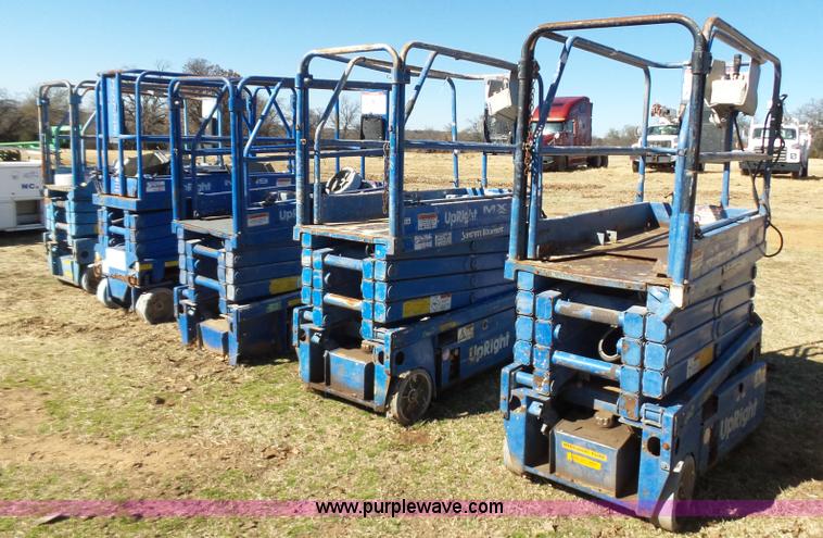 image for item L5751 (5) Upright MX-19 scissor lifts
