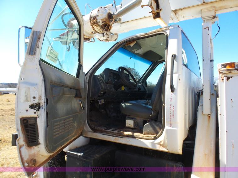 image for item L5754 1998 GMC C7500 bucket truck