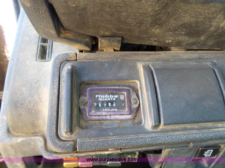 image for item L5754 1998 GMC C7500 bucket truck