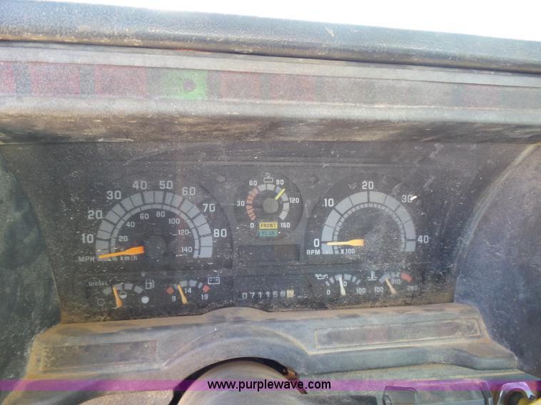 image for item L5754 1998 GMC C7500 bucket truck