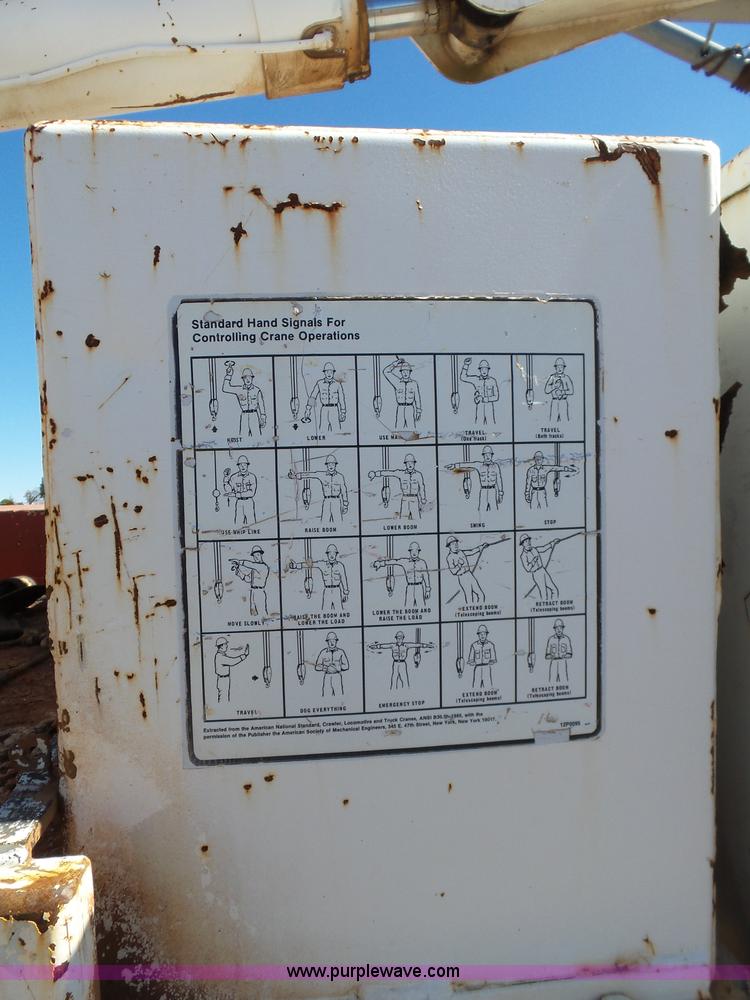 image for item L5754 1998 GMC C7500 bucket truck