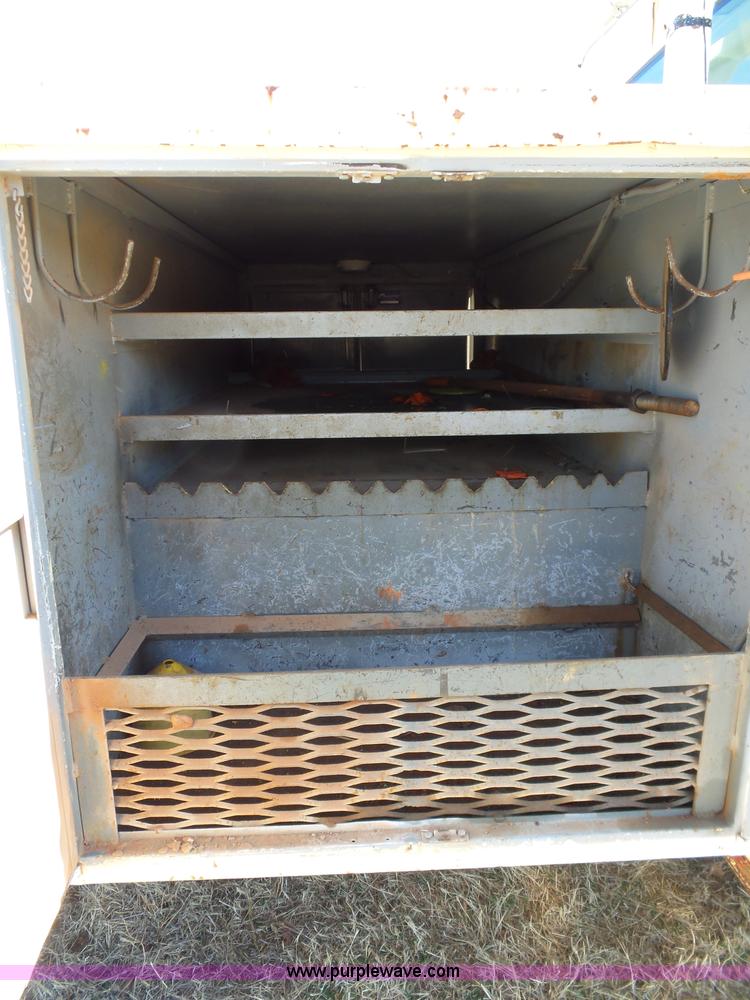 image for item L5754 1998 GMC C7500 bucket truck