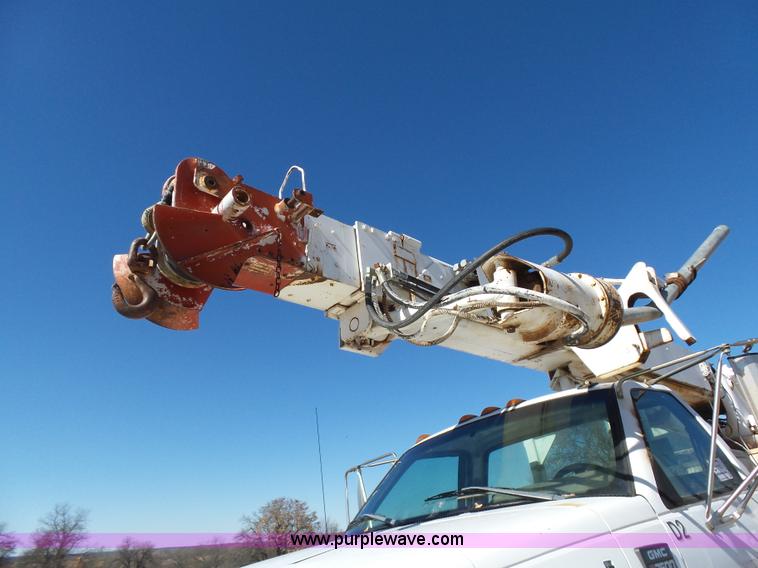 image for item L5754 1998 GMC C7500 bucket truck