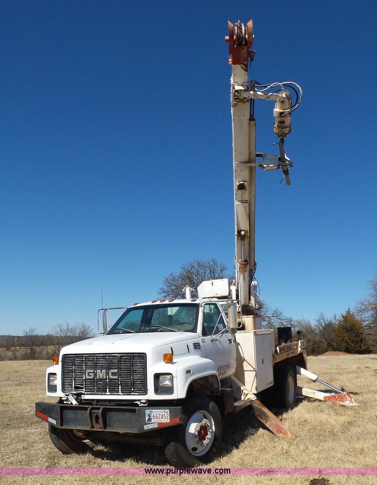 image for item L5754 1998 GMC C7500 bucket truck