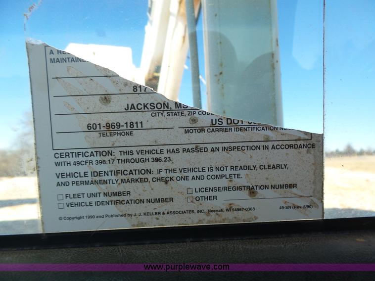 image for item L5754 1998 GMC C7500 bucket truck