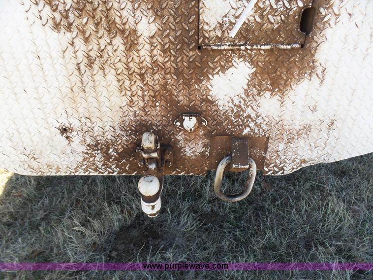 image for item L5755 1981 International S1800 digger derrick truck