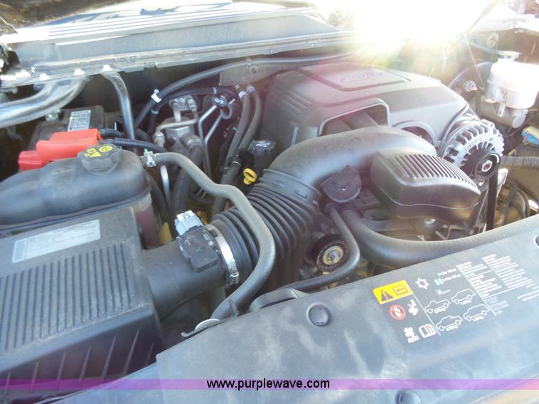 image for item L6218 2011 GMC Yukon Denali XL SUV