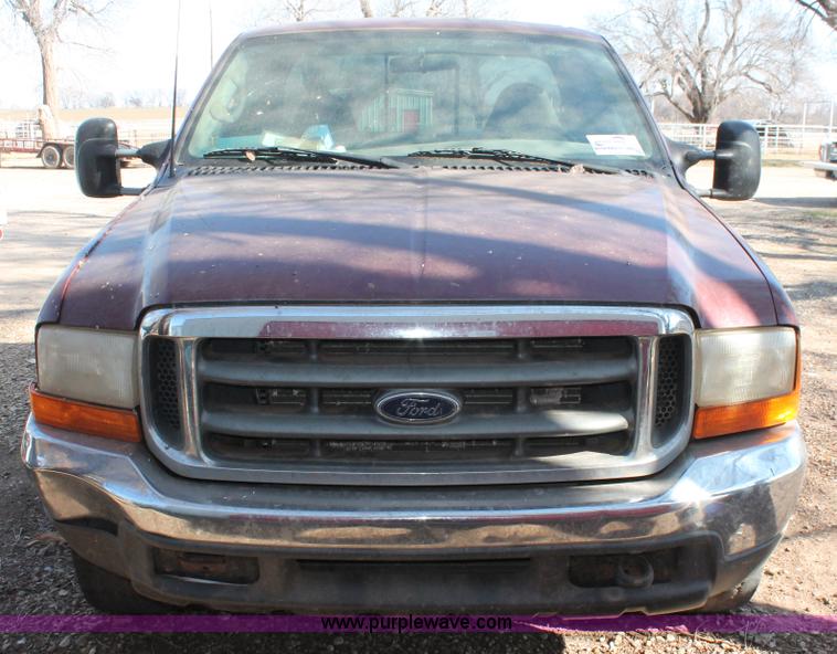 image for item L6823 1999 Ford F250 Super Duty XLT SuperCab pickup truck