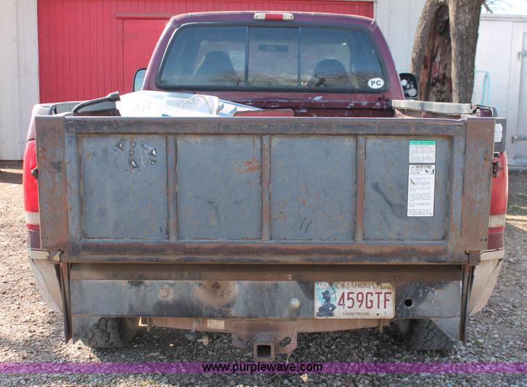 image for item L6823 1999 Ford F250 Super Duty XLT SuperCab pickup truck