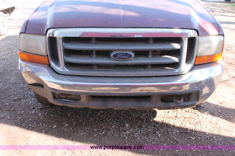 image for item L6823 1999 Ford F250 Super Duty XLT SuperCab pickup truck