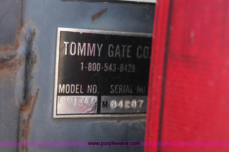 image for item L6823 1999 Ford F250 Super Duty XLT SuperCab pickup truck