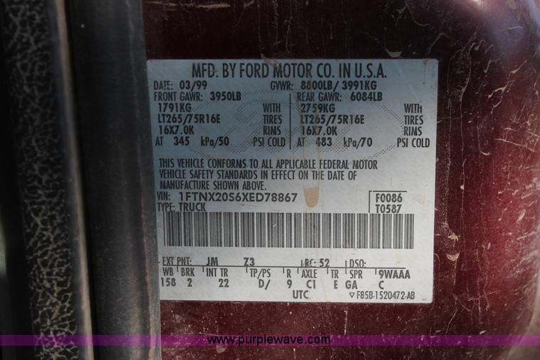 image for item L6823 1999 Ford F250 Super Duty XLT SuperCab pickup truck