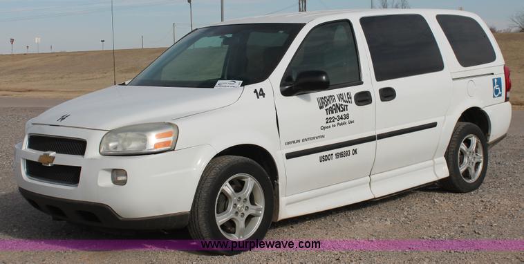 image for item L6831 2008 Chevrolet Uplander van