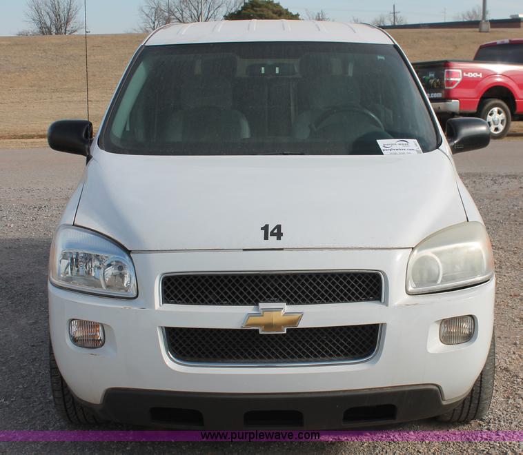 image for item L6831 2008 Chevrolet Uplander van