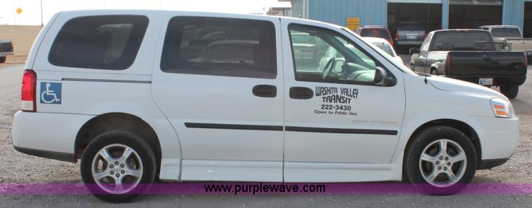 image for item L6831 2008 Chevrolet Uplander van