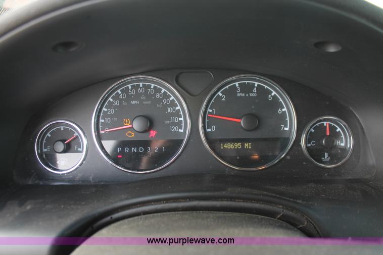 image for item L6831 2008 Chevrolet Uplander van