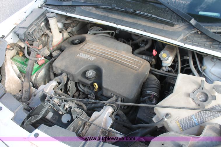 image for item L6831 2008 Chevrolet Uplander van