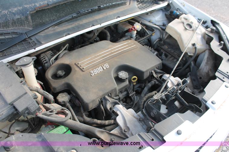 image for item L6831 2008 Chevrolet Uplander van