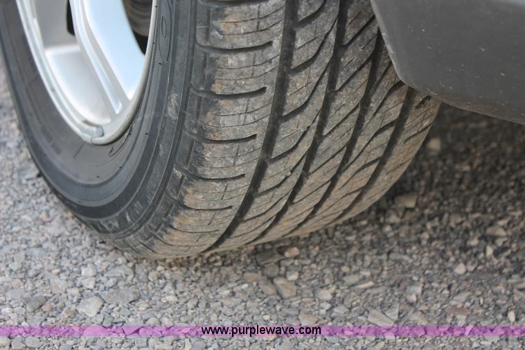 image for item L6831 2008 Chevrolet Uplander van