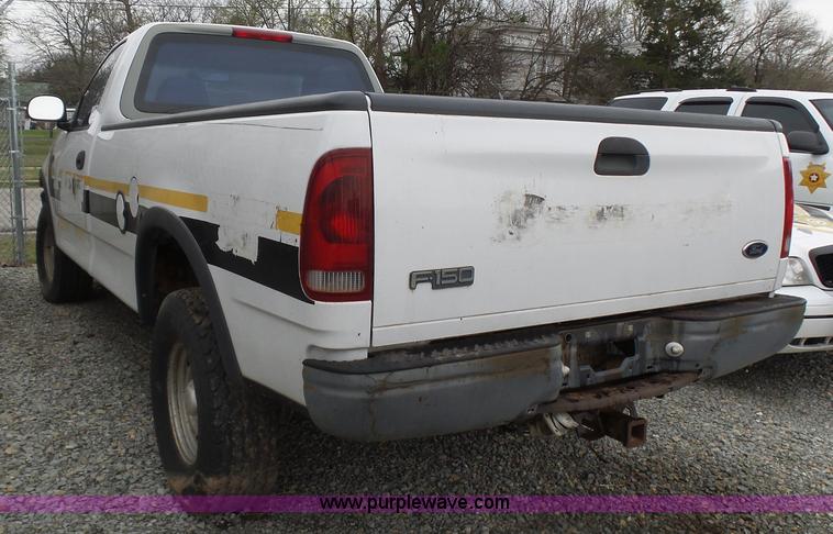 image for item L6834 1998 Ford F150 pickup truck