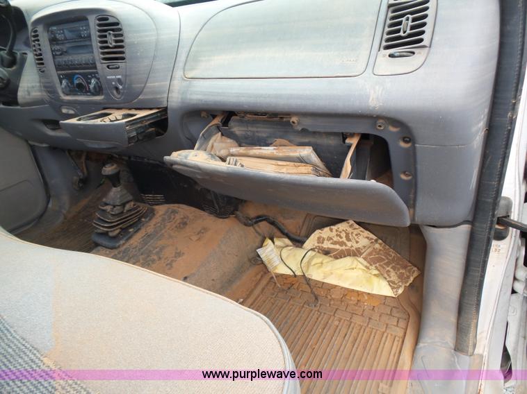 image for item L6834 1998 Ford F150 pickup truck