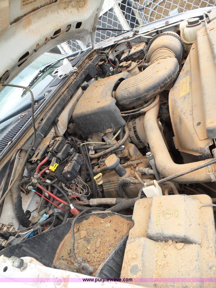 image for item L6834 1998 Ford F150 pickup truck