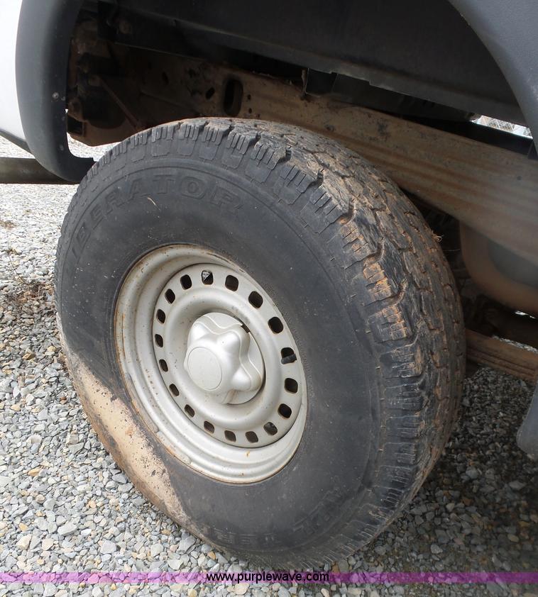 image for item L6834 1998 Ford F150 pickup truck