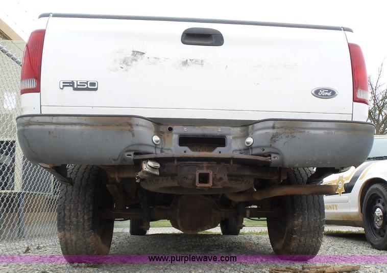image for item L6834 1998 Ford F150 pickup truck