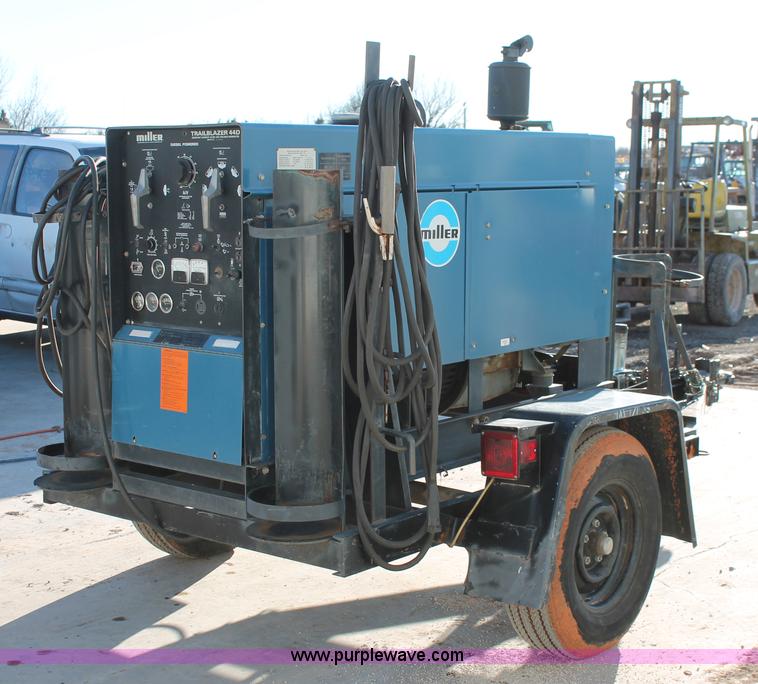 image for item L6843 Miller Trailblazer 44D Constant Current AC/DC arc welder/generator