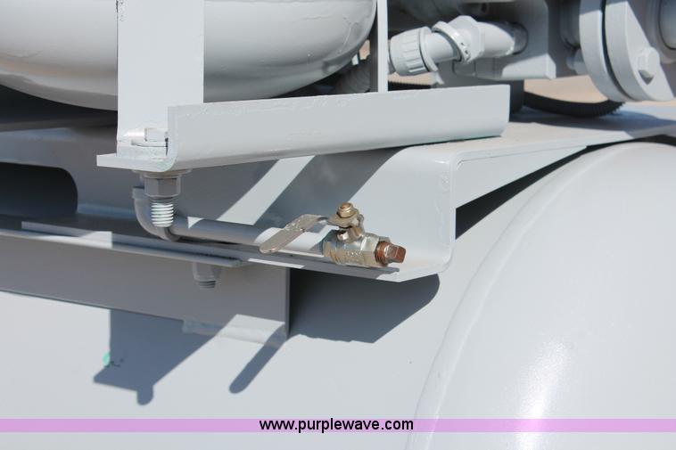 image for item L6846 2009 Sullivan Palatek 30DG air compressor