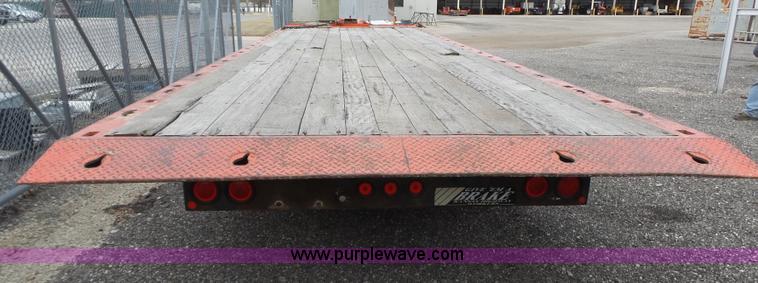 image for item BL9627 1994 Landoll 345-31 tilt deck trailer