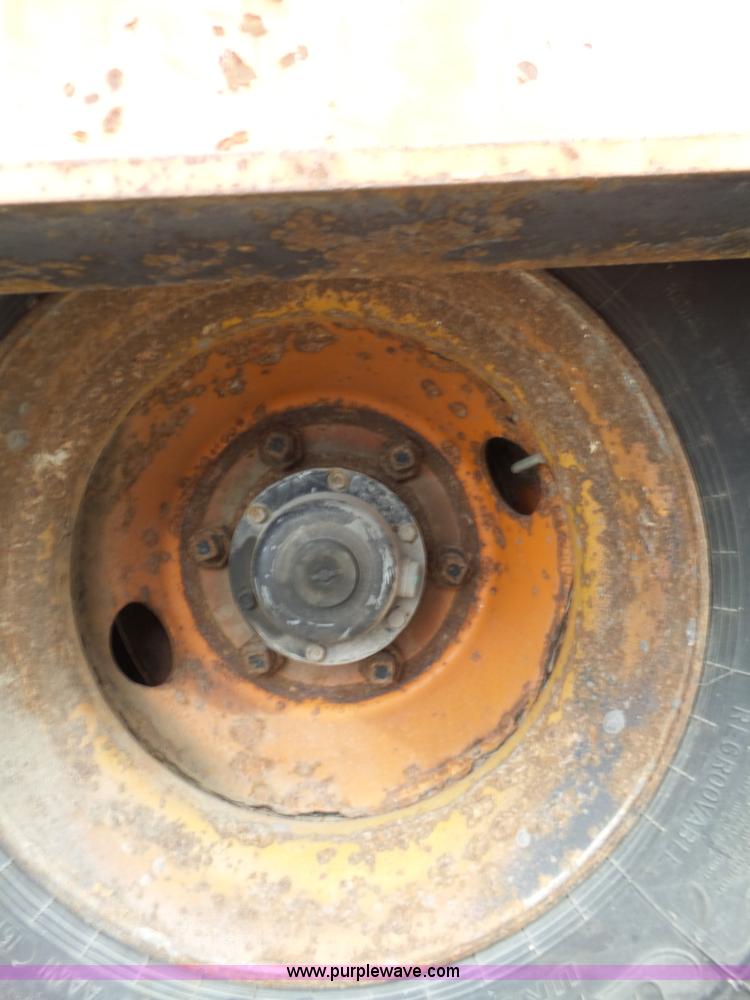 image for item BL9627 1994 Landoll 345-31 tilt deck trailer