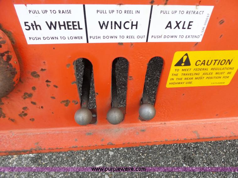 image for item BL9627 1994 Landoll 345-31 tilt deck trailer