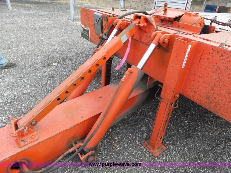 image for item BL9627 1994 Landoll 345-31 tilt deck trailer