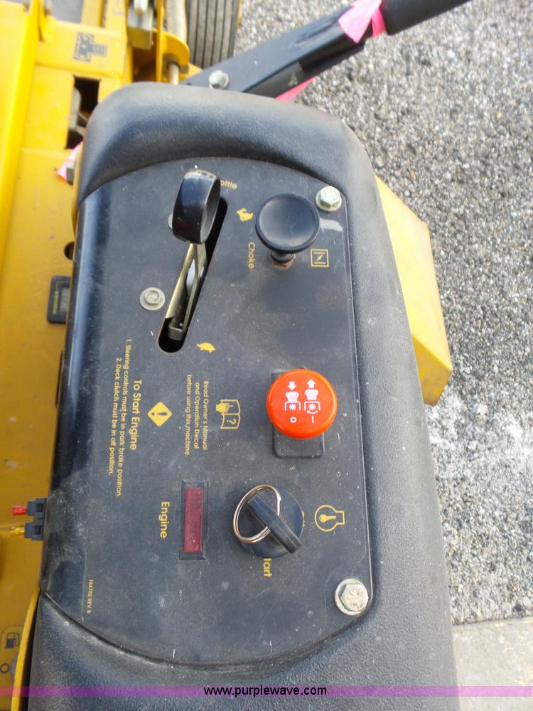 image for item BL9628 2006 Hustler FasTrak lawn mower