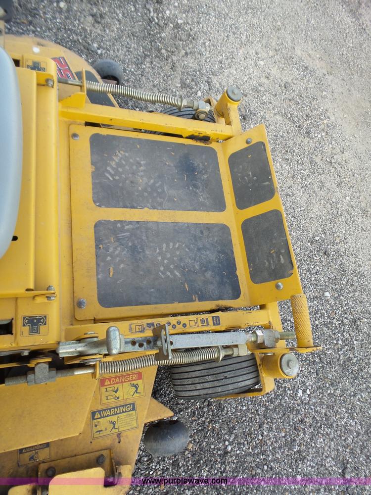 image for item BL9628 2006 Hustler FasTrak lawn mower