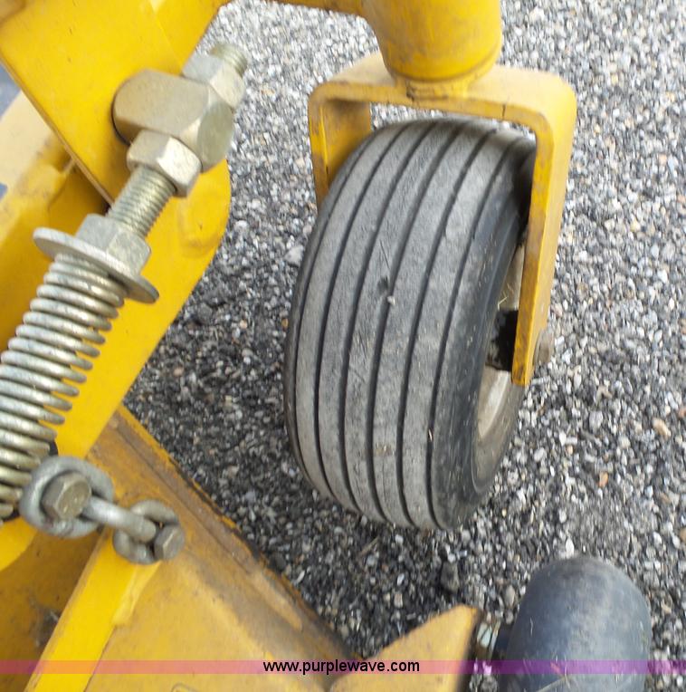 image for item BL9628 2006 Hustler FasTrak lawn mower