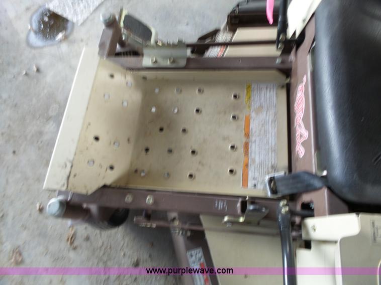 image for item BL9629 2007 Grasshopper 120K lawn mower