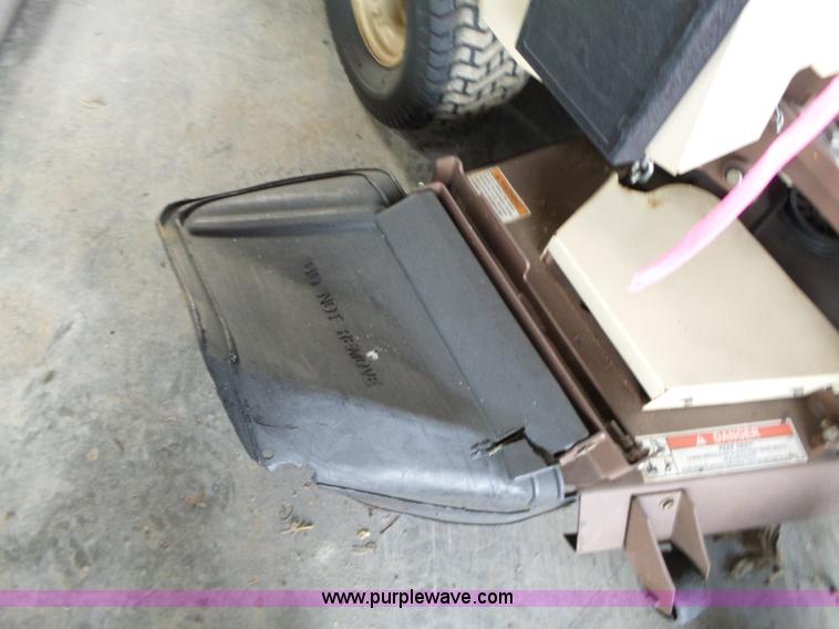 image for item BL9629 2007 Grasshopper 120K lawn mower