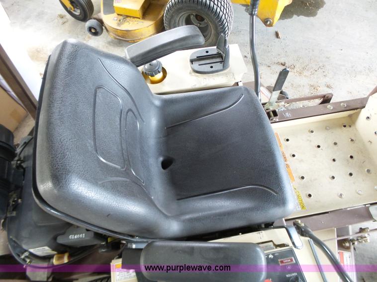 image for item BL9629 2007 Grasshopper 120K lawn mower