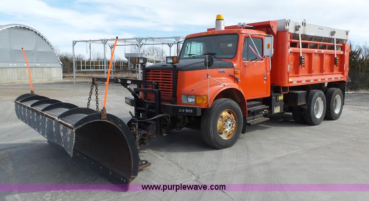 image for item BL9633 1999 International 4900 dump truck