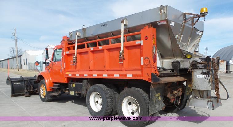 image for item BL9633 1999 International 4900 dump truck